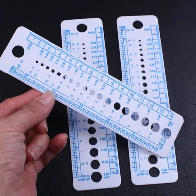 ZOTOONE UK US Canada Sizes Knitting Accessories Needle Gauge Inch Sewing Ruler Tool CM 2-10mm Size