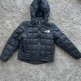 The North Face Jackets & Coats | Boys Size 6 (Xs) North Face Jacket. | Color: Black | Size: 6b