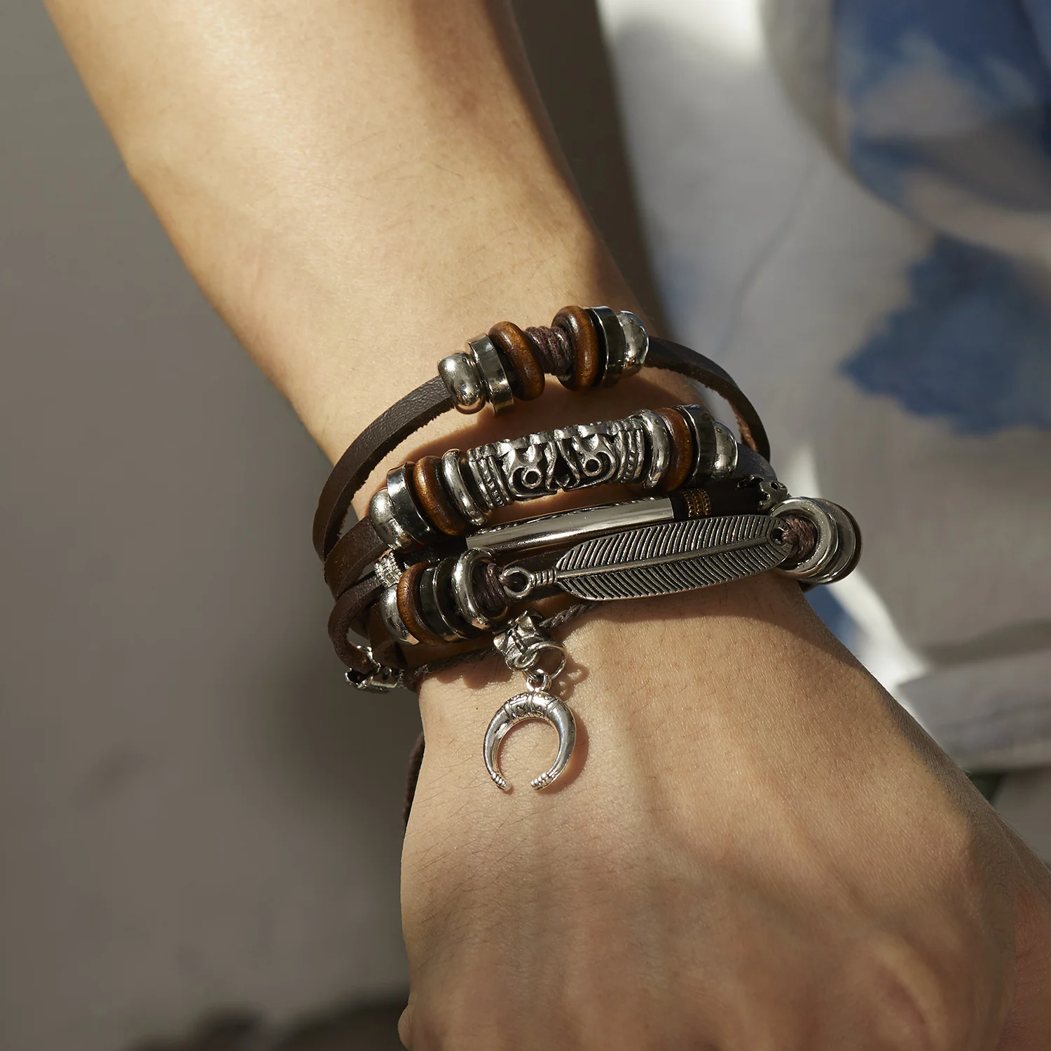 Vintage mehr schicht ige geflochtene Leder armbänder Männer Frauen Stern Mond blatt Metall hand gefertigte verstellbare Wickel armbänder Armreifen männliches Geschenk Image