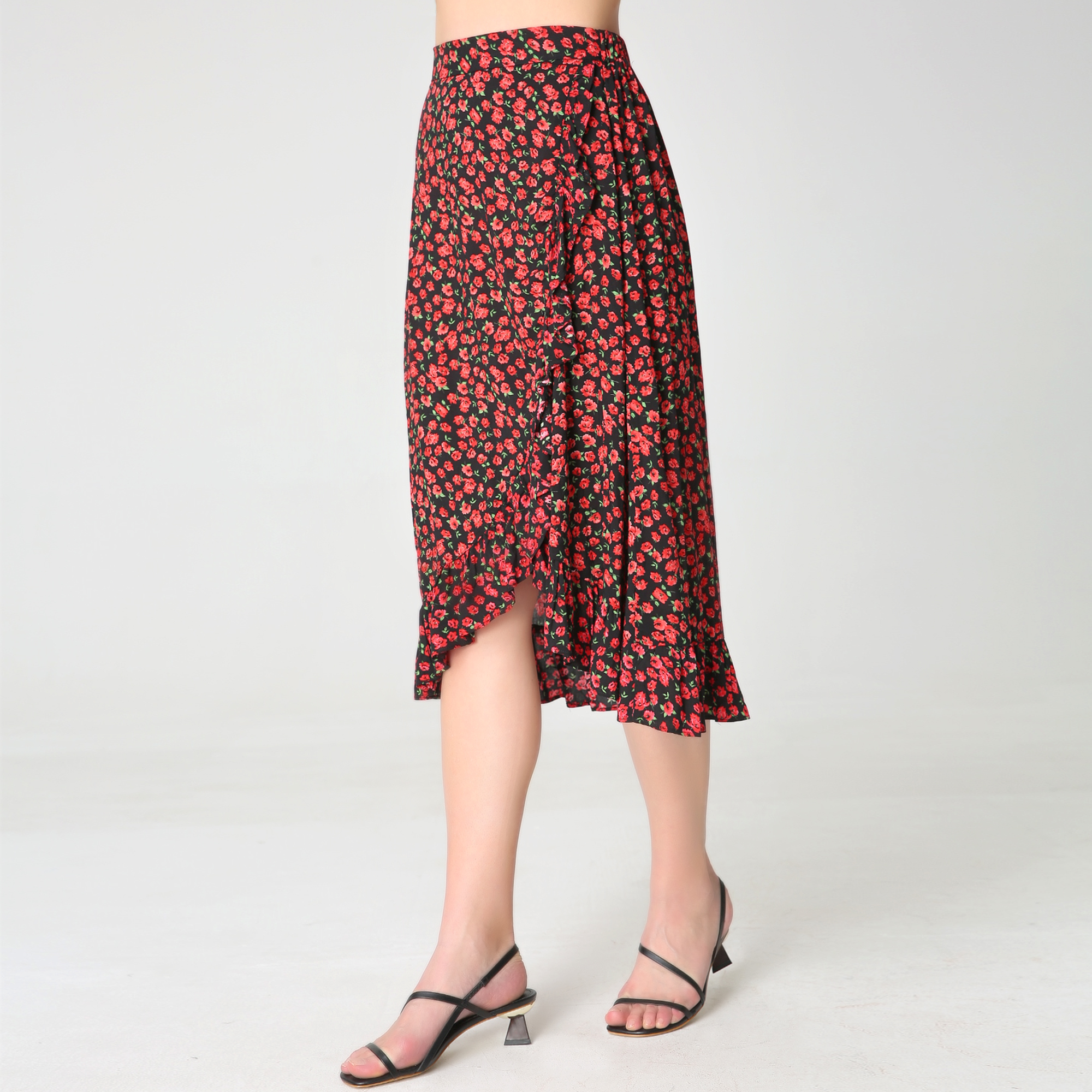 Kreuzrüschen und Rock mit Blumendruck Image