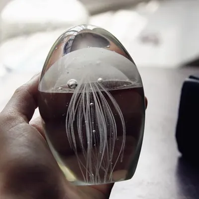 Colored Handmade Glow Glass Jellyfish Figurines Paperweight Aquarium Crystal Fengshui Home