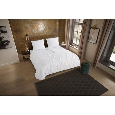 Bettwäsche "Elegance", weiß, B/L: 155cm x 220cm, , Microfaser, B/L: 80cm x 80cm, Microfaser, Obermaterial: 100% Polyester, PURE LUXURY COLLECTION, Bettwäsche, Mikrofaser, Uni, Stickerei, luxuriöse Falten, Reißverschluss, Grün Image