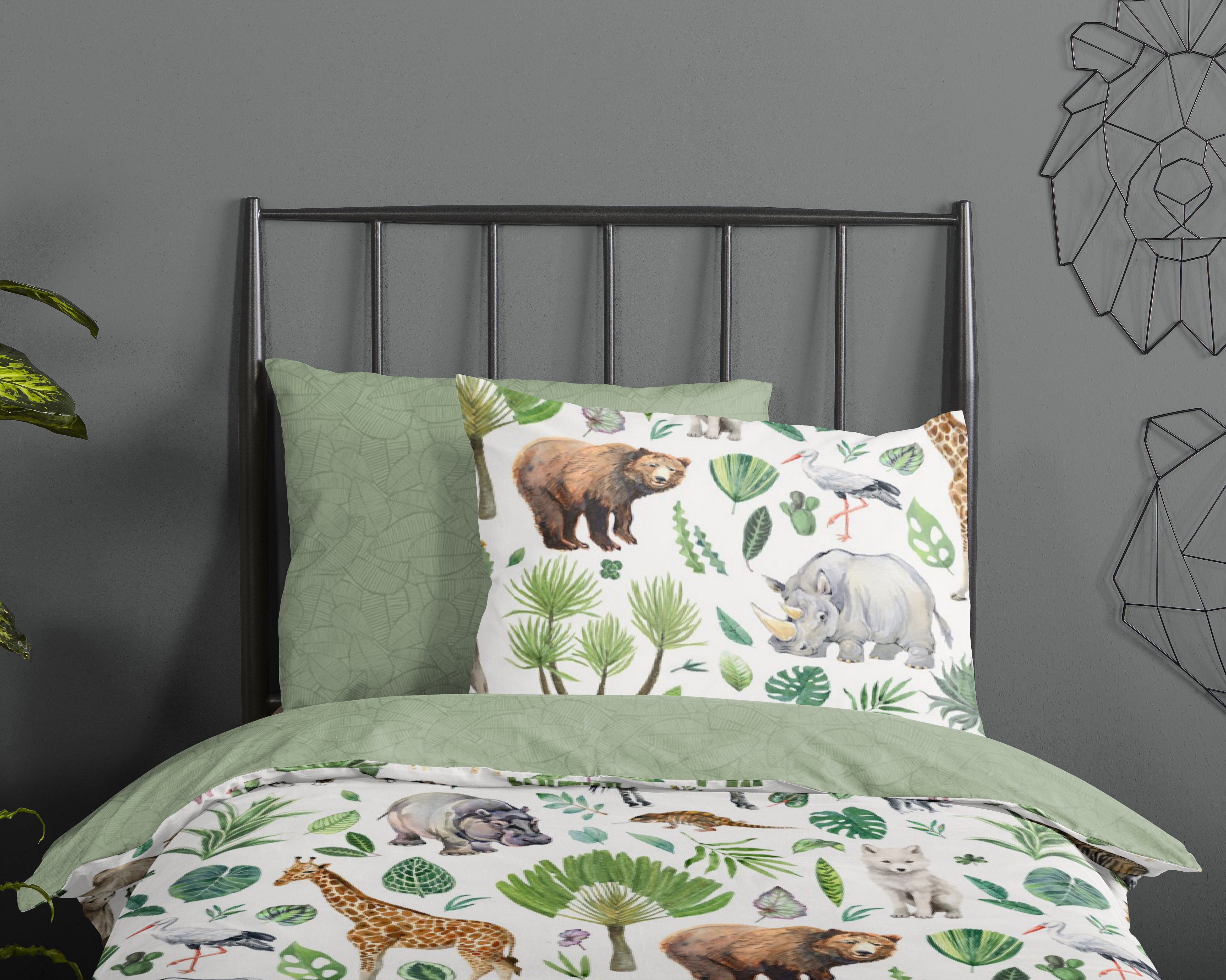 Babybettwäsche GOOD MORNING "Samba", grün, B/L: 100cm x 135cm, 1 Stk., 1 Stk., Renforcé, B/L: 60cm x 40cm, 2 Stk., Renforcé, Obermaterial: 100% Baumwolle, Bettwäsche, 100% Baumwolle, 120x150, Reißverschluss, Wendeoptik, Baby, Tier, Grün Image