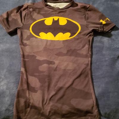 Under Armour Shirts & Tops | Boys Fitted Batman Shirt | Color: Brown | Size: Sb