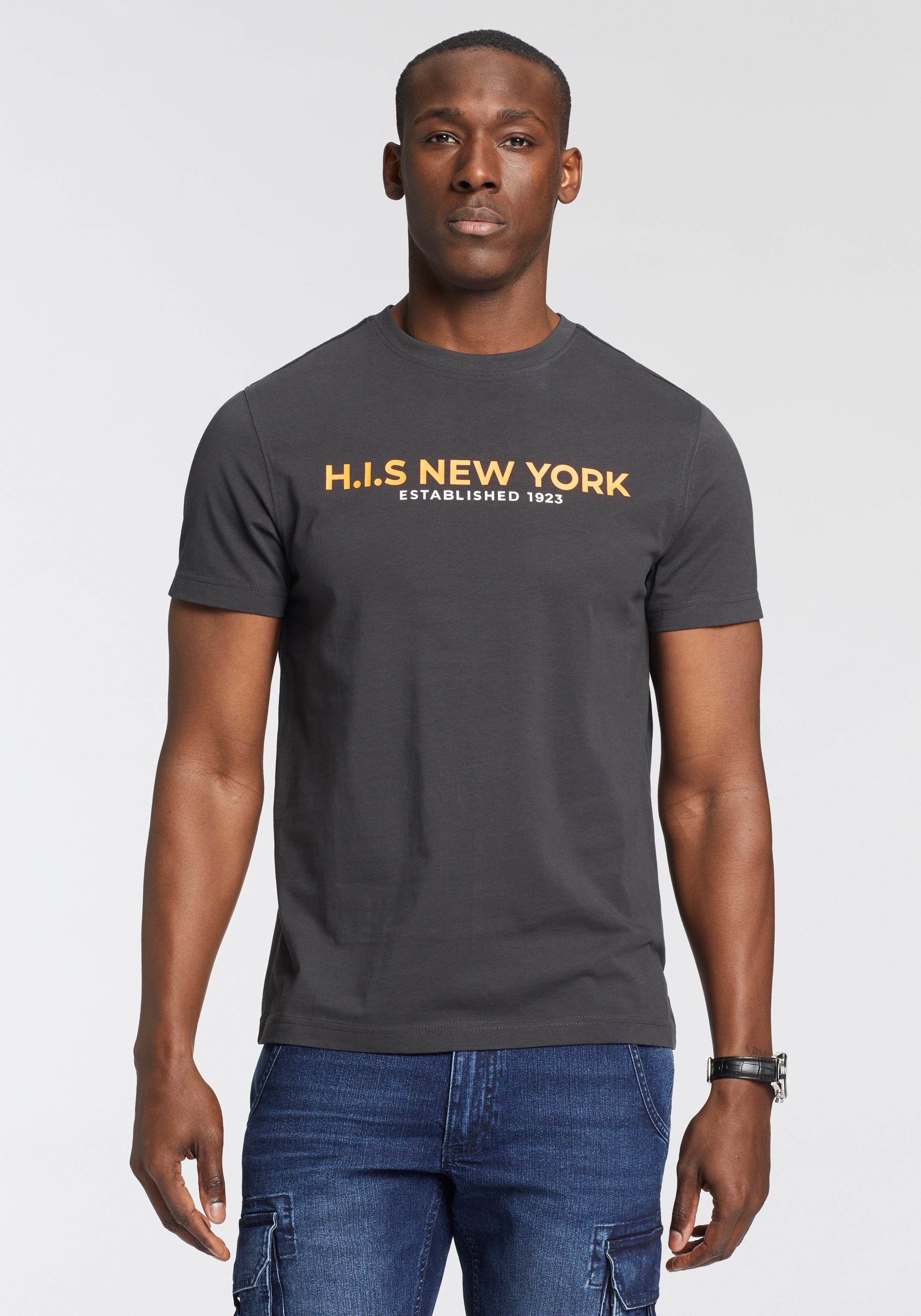 T-Shirt H.I.S, Herren, Gr. S (44/46), grau (anthrazit), Single Jersey, Obermaterial: 100% Baumwolle, bedruckt, schmal, Rundhals, gerader Abschluss, Shirts, Mit großem Frontprint Image