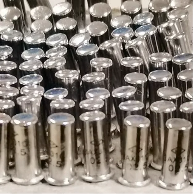 5 stücke 3AX31A B C 3BX31 Germanium triode 3AG1D 2AP9 3AG22 Radio zubehör 3AX31 3AX31B 3AX31C kleine power PNP triode transistor Image