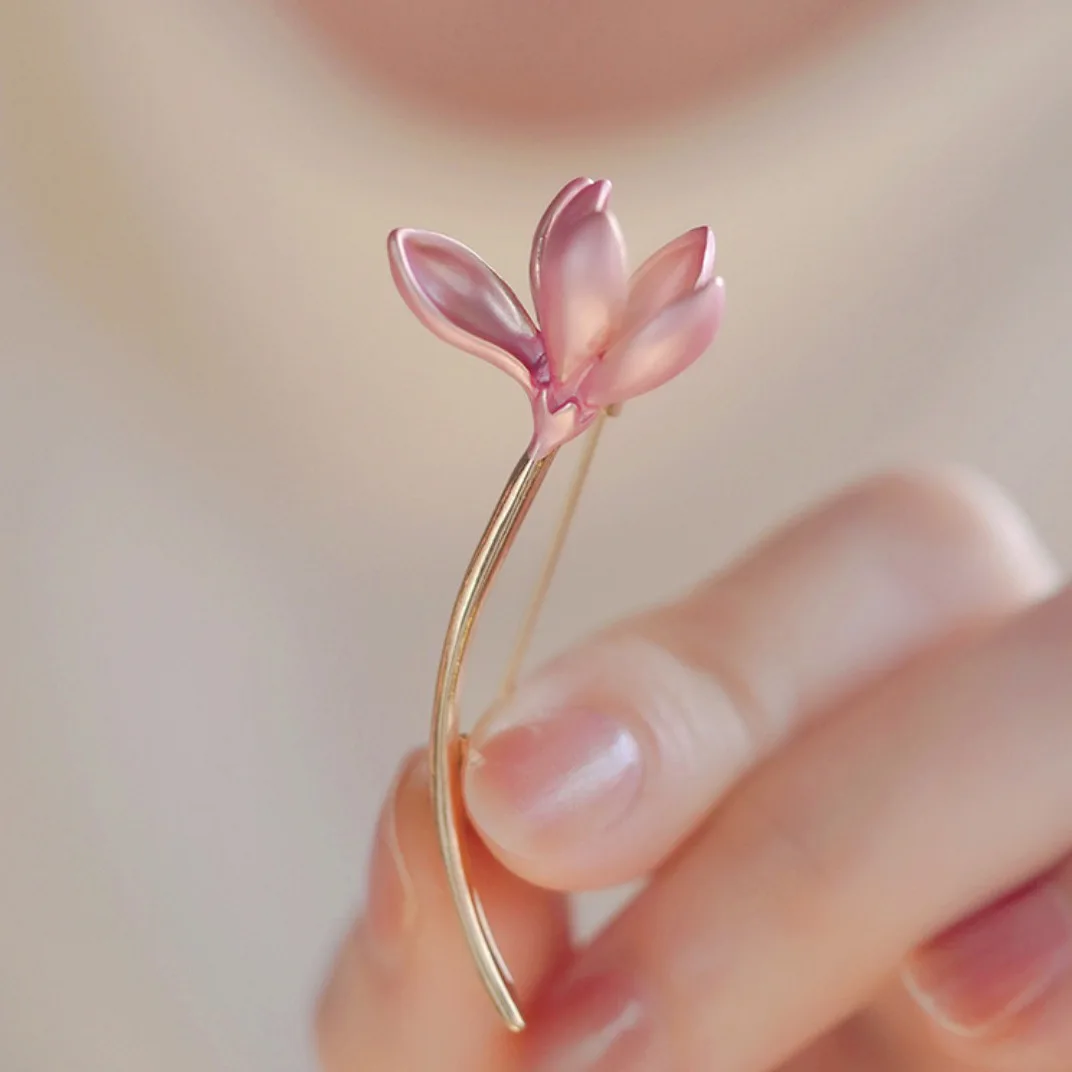 Koreanische Mode Emaille rosa Lotusblume Broschen für Frauen elegante Metall Rose Blume Brosche Stifte für Büro Party Schmuck Geschenke