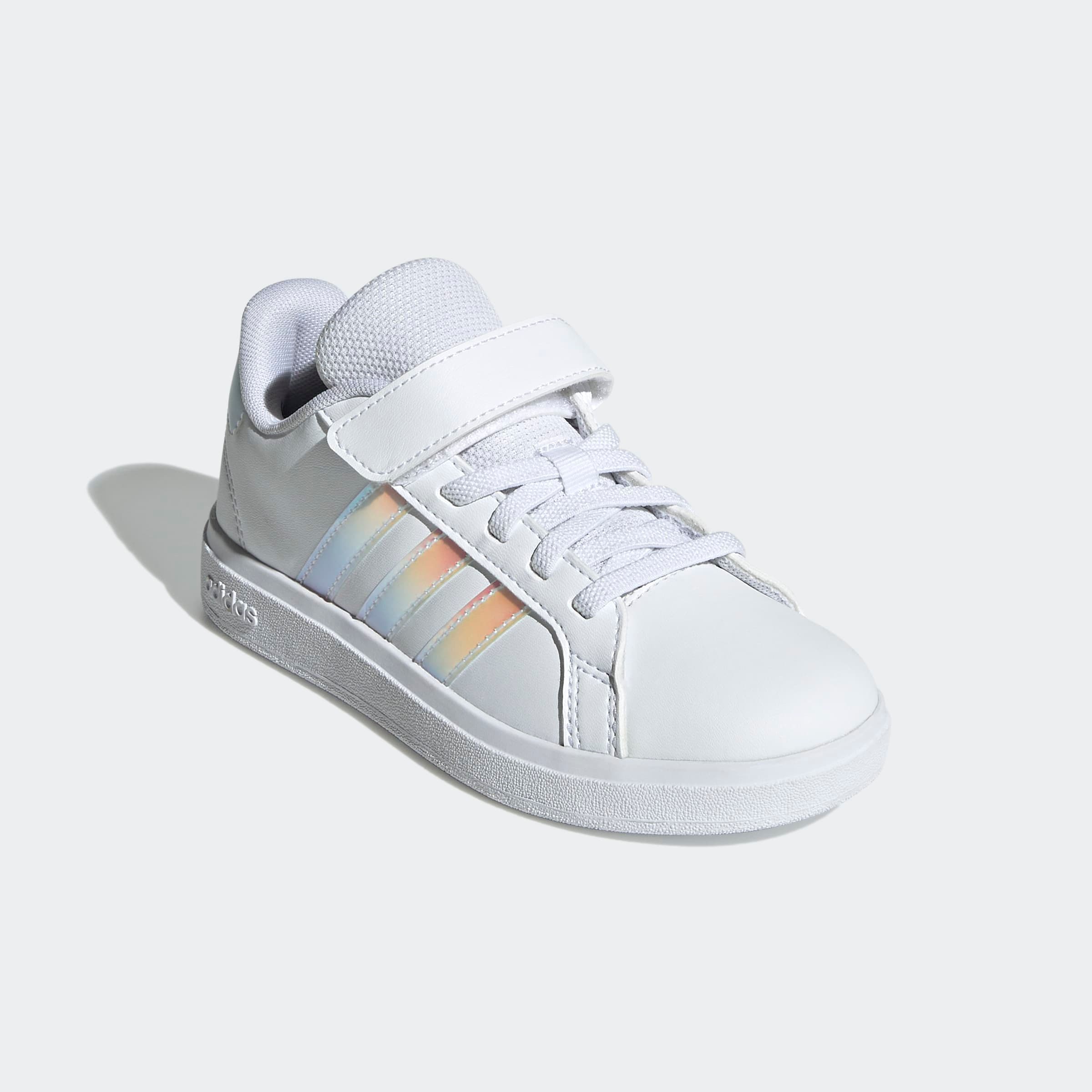 Klettschuh ADIDAS SPORTSWEAR "GRAND COURT 2.0 KIDS", Mädchen, Gr. 32, weiß (cloud weiß, iridescent, cloud weiß), Synthetik, Textil, Schuhe Klettschuh, mit Klettverschluss