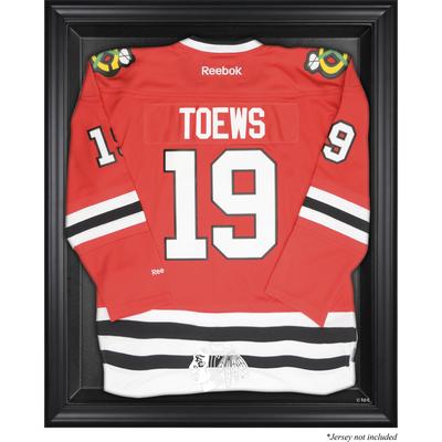 Vitrine mit Logo-Trikot im schwarzen Rahmen der Chicago Blackhawks Image