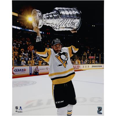 Kris Letang, Pittsburgh Penguins, signiertes 16" x 20" großes Foto zum Raising Cup 2017 Image