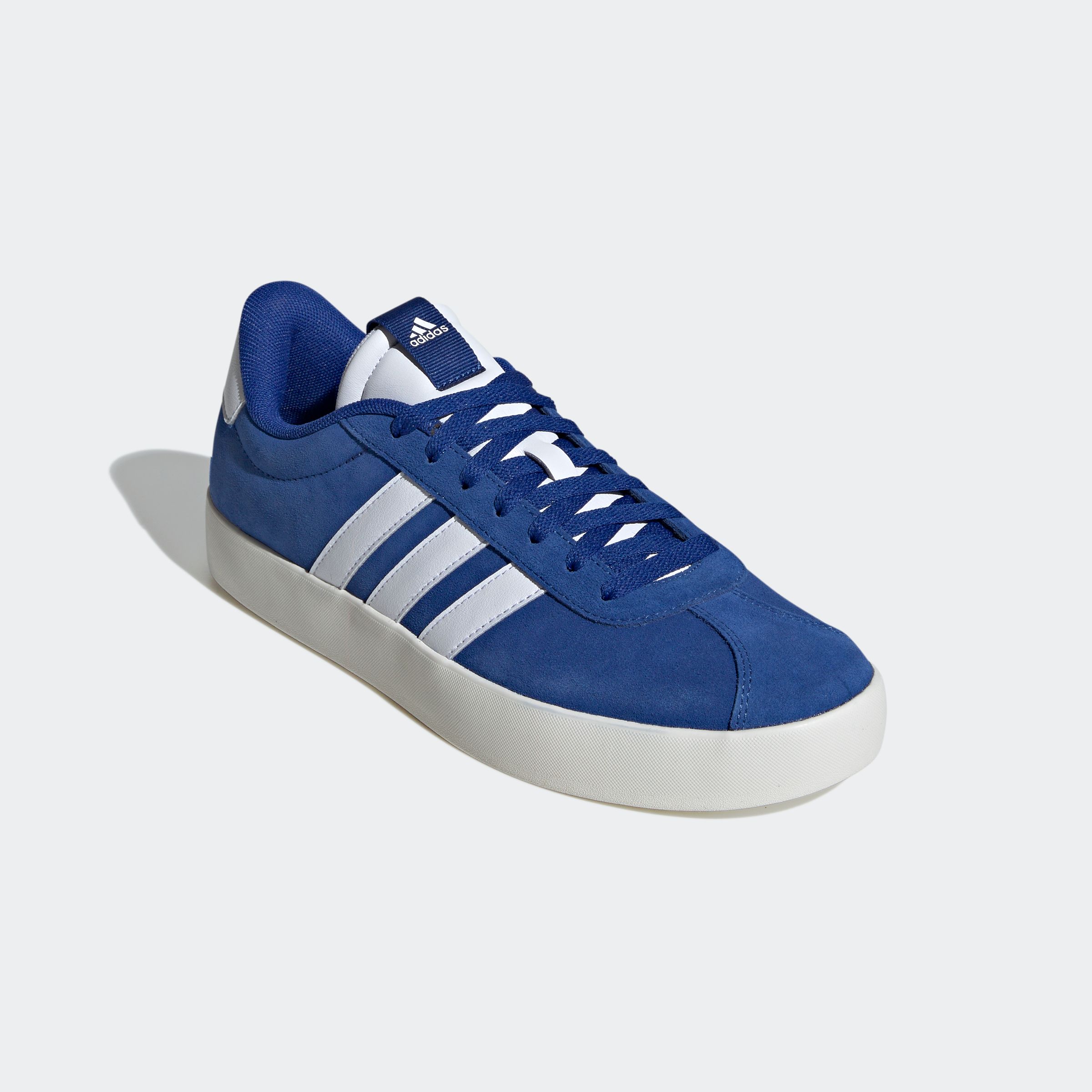 Sneaker ADIDAS SPORTSWEAR "VL COURT 3.0", Herren, Gr. 44,5, weiß (royal blau, cloud weiß, sanftes weiß), Leder, Synthetik, Schuhe Sneaker, inspiriert vom Design des adidas samba