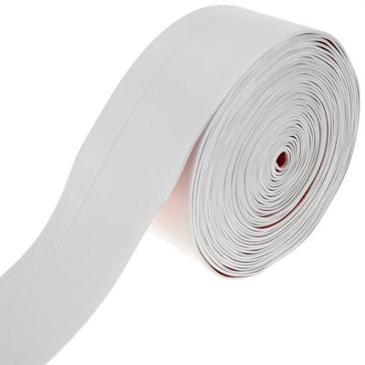 Flexible selbstklebende Fußleiste 50 x 20 mm. Länge 10 m weiß - Primematik Image