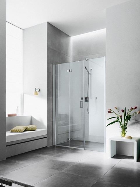 Kermi Pendel-Falttür Diga 2OR 1600x1850, silber hochglanz, ESG Opaco mit KermiClean, DI2OR DI2OR16018VYK Image