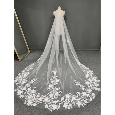 Real Photos 3D Flower Wedding Veils with Peals Good Quality Bridal Veil with Comb Vintage Bride Veil