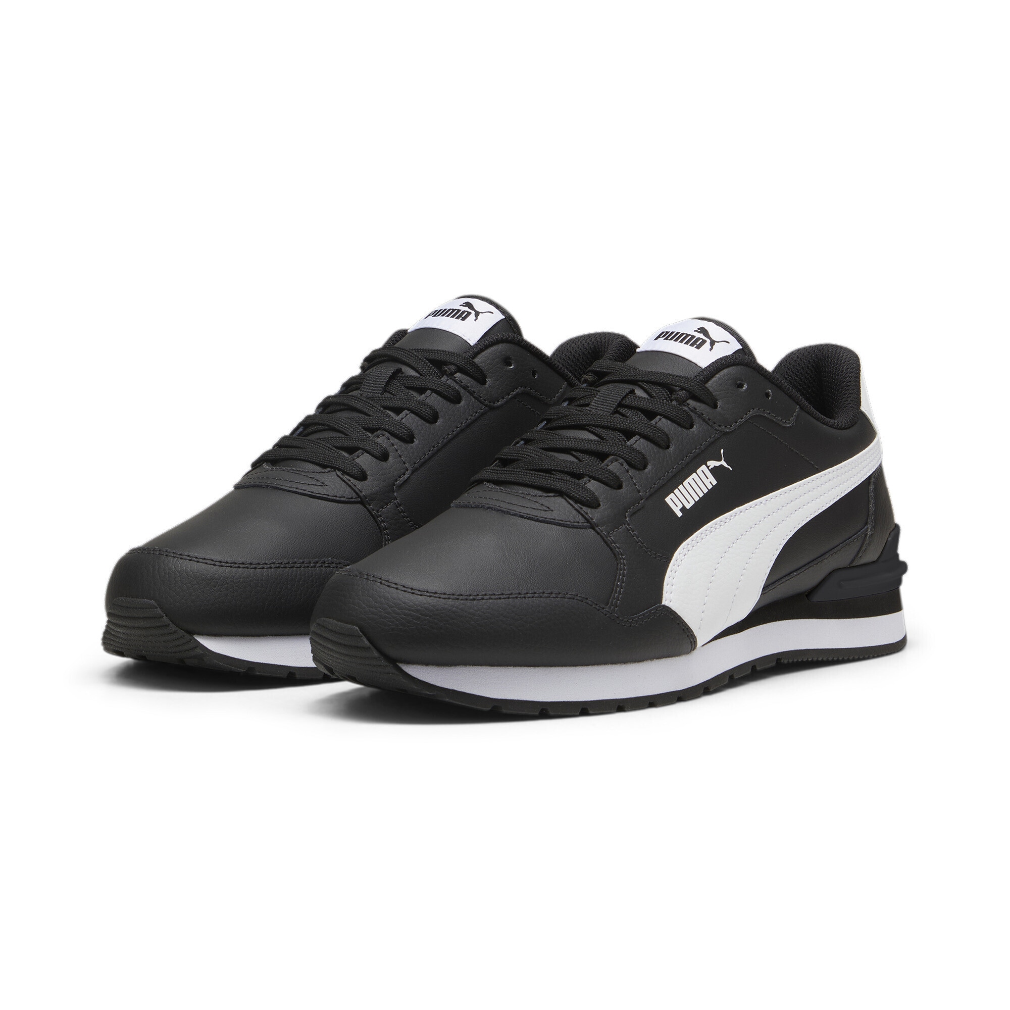 Sneaker PUMA "ST Runner v4 Sneakers Erwachsene", Damen, Gr. 44,5, schwarz-weiß (schwarz, weiß), Obermaterial: Kuhleder, Synthetik, Leder; Futter: Textil; Innensohle: Textil; Laufsohle: Gummi, Schuhe Sneaker