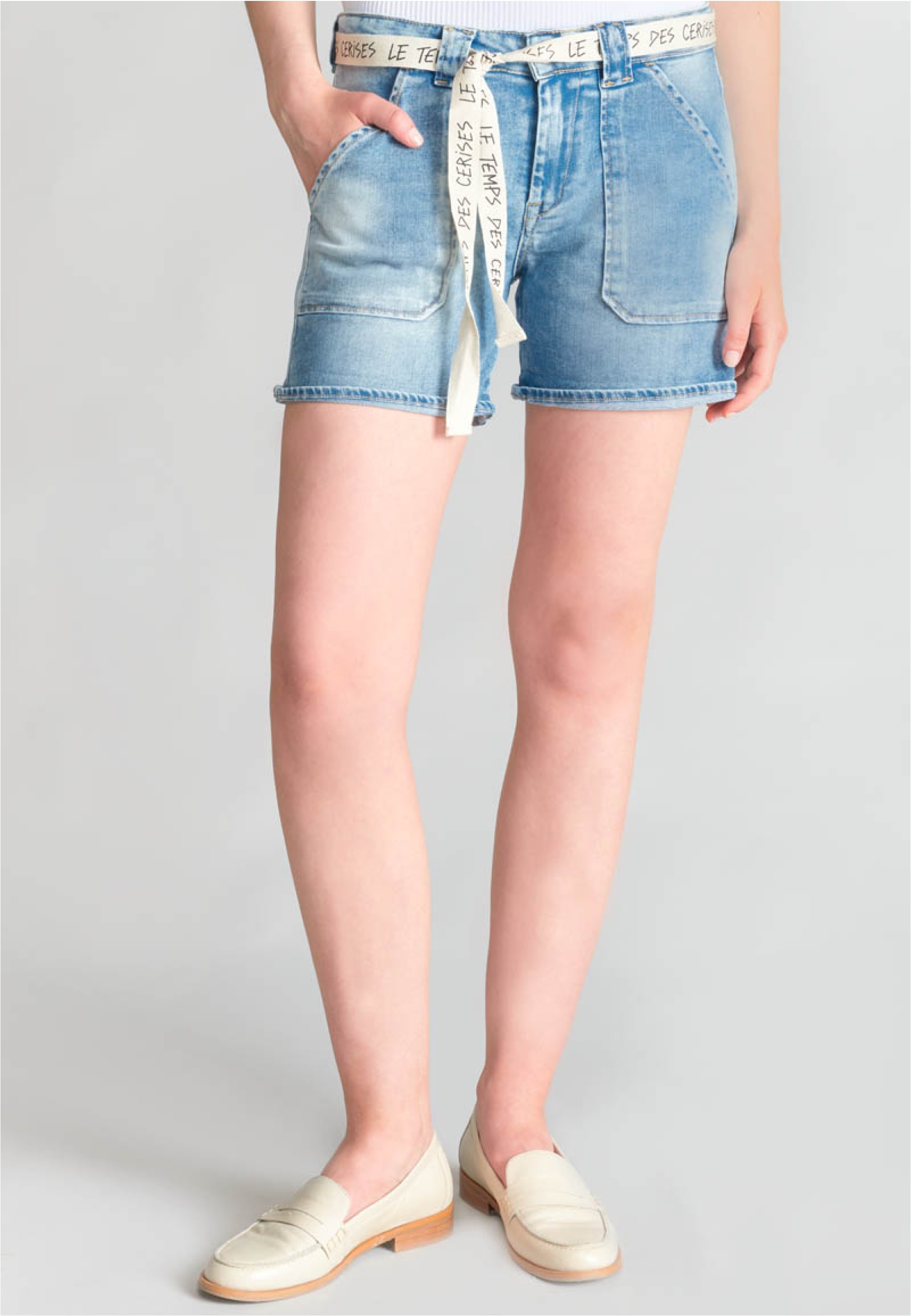 Shorts LE TEMPS DES CERISES "BLOOM", Damen, Gr. 29, EURO-Größen, blau, 98% Baumwolle, 2% Elasthan, unifarben, kurz, Hosen Shorts, mit stylischem Bindegürtel