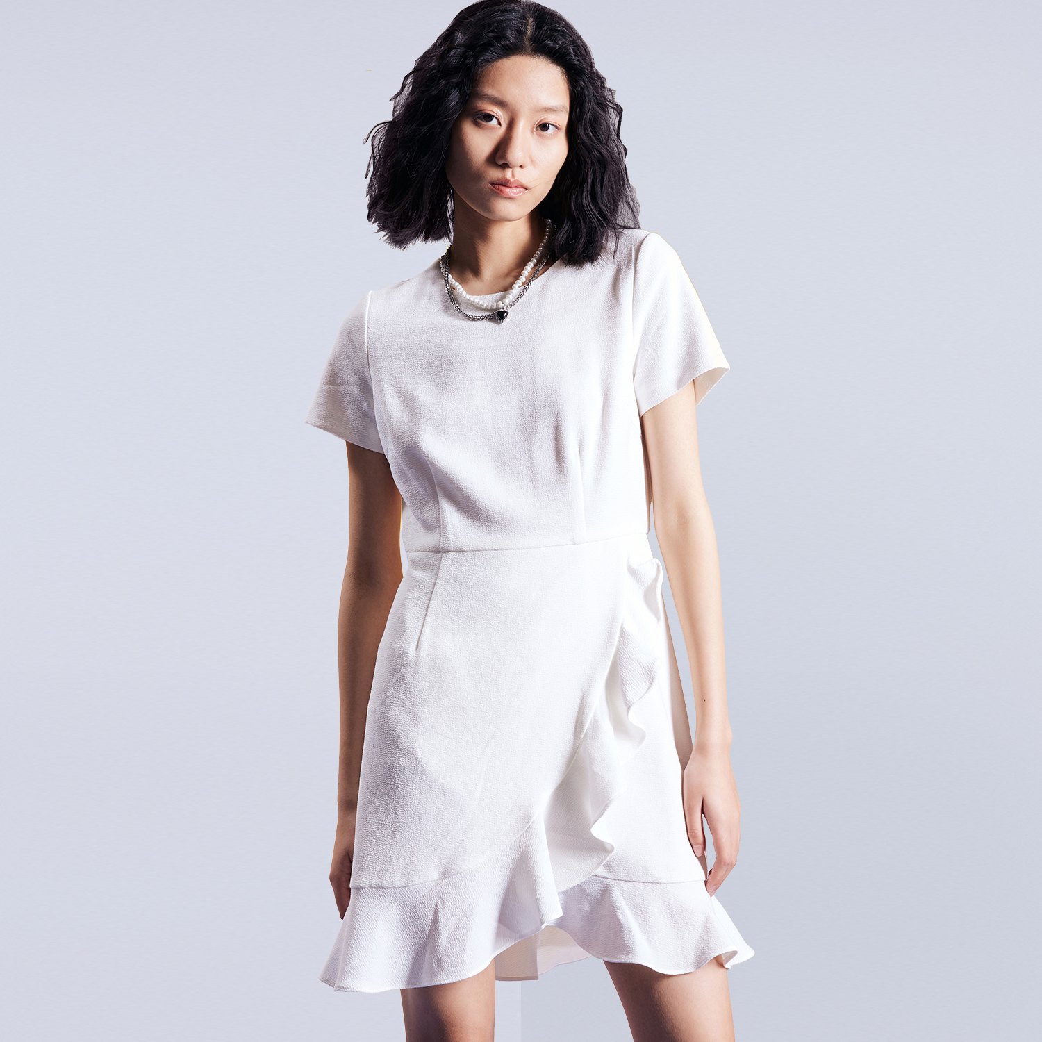 Kurzes Skaterkleid mit Rüschen Image