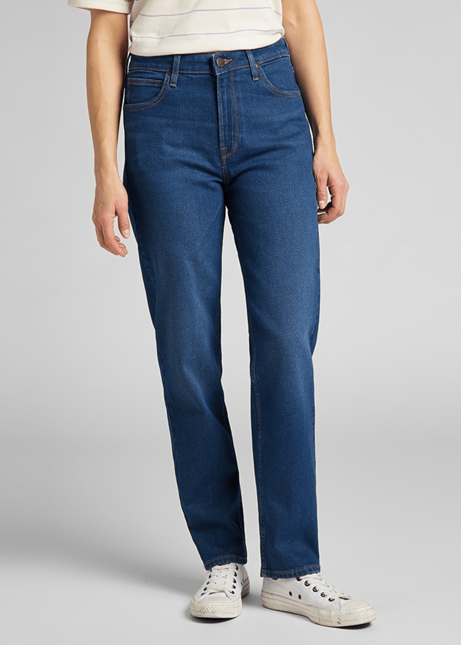 Lee – Carol – Mid Stone Sitka Image