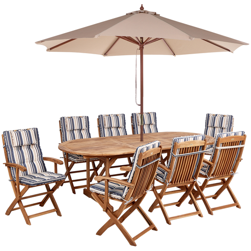 Gartenmöbel Set Hellbraun Akazienholz 10-Teilig Ovaler Tisch mit 8 Stühlen 8 Auflagen Dunkelblau Beige 1 Sonnenschirm Terrasse Outdoor Modern