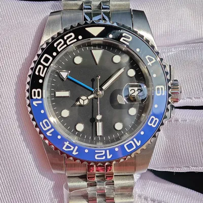 GMT High-End Business NH Mechanical 34-Uhr, im Dunkeln leuchtender Einzelkalender, Saphirglas, Edelstahl mit 40,5-mm-Gehäuse