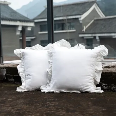 2 Stück französischer Volant-Baumwoll-Kissenbezug, weicher, bequemer, einfarbiger Sofa-Kissenbezug Image