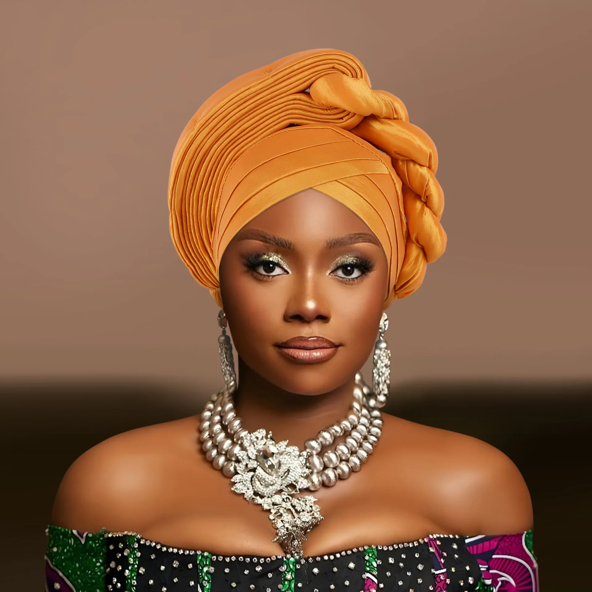 Weiblicher kopf wickelt rohe seide headtie afrikanische autogele frauen turban kappe nigeria hochzeit auto geles party kopf bedeckung Image