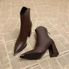 Spitze Zehen Damen Stiefeletten Mode zurück Reiß verschlüsse kurze Botas Damen elegante quadratische High Heel Winter Damenschuhe