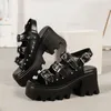 Punk-Plateau-Sandalen mit Metallschnalle für Damen, 2025, Sommer-Nieten-Dekor, schwarze Gothic-Sandalen für Damen, Übergröße 42, hochhackige römische Schuhe