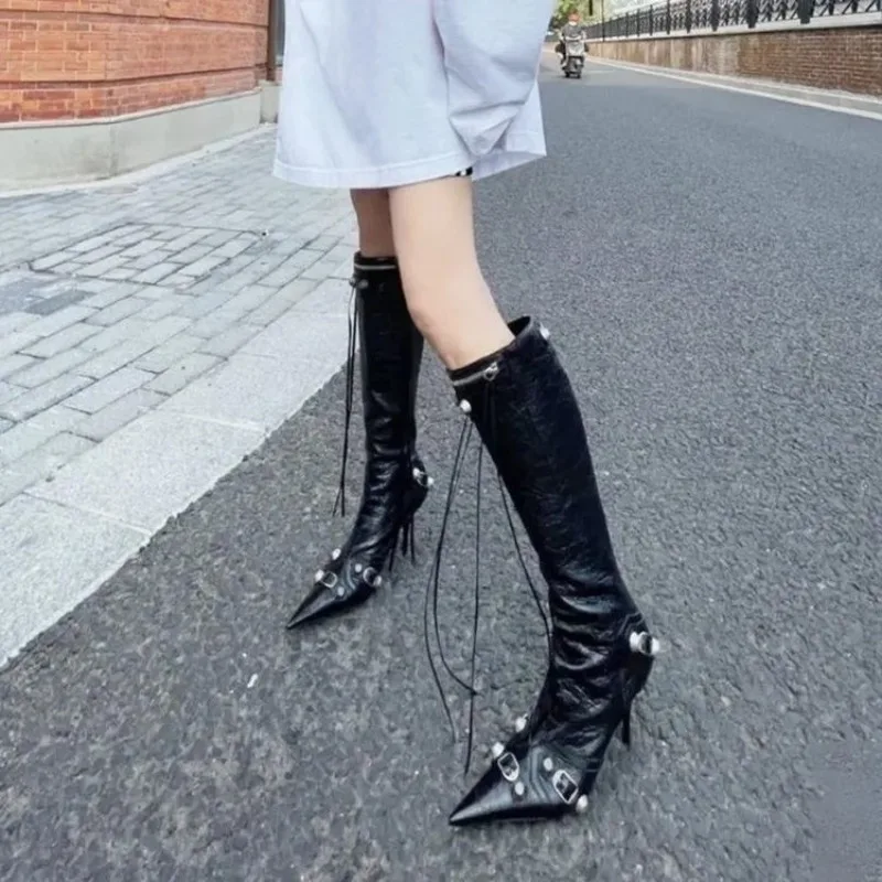 Sexy Kniehohe Stiefel 2026 Winterstiefel Markendesign Super Hohe Dünne Absätze mit Nieten Retro Mode Coole Damenschuhe Große Größe 40