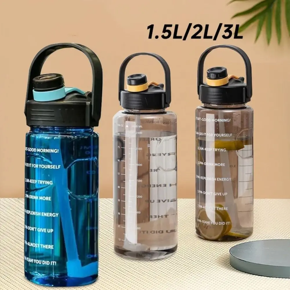 1,5 l/2l/3l Sport wasser flasche tragbare auslaufs ichere Wasser krüge mit großer Kapazität, leicht mit klarer Trink flasche mit Zeit markierung Image