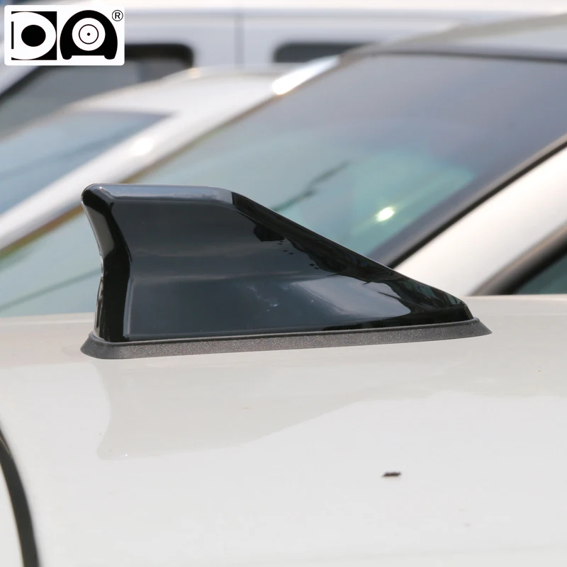 Wasserdichte Haifisch flossen antenne spezielle Autoradio-Antennen Auto antenne stärkeres Signal Klavier farbe für Renault Megane 1 2 3 4 5 Image