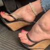 Holz keile Absätze Flip Flops neue Mode sexy Schuhe Sommer britischen Stil Freizeit kleid für Frauen