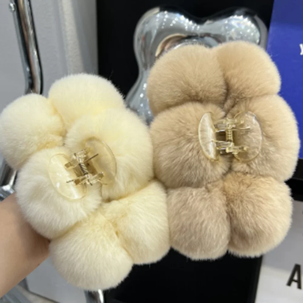 Neue süße Plüsch Kunst pelz große Krabben Haars pange für Mädchen neue Kaninchen Haar Kralle Clips Haarnadel Klaue Frauen Haars pangen Haarschmuck Image