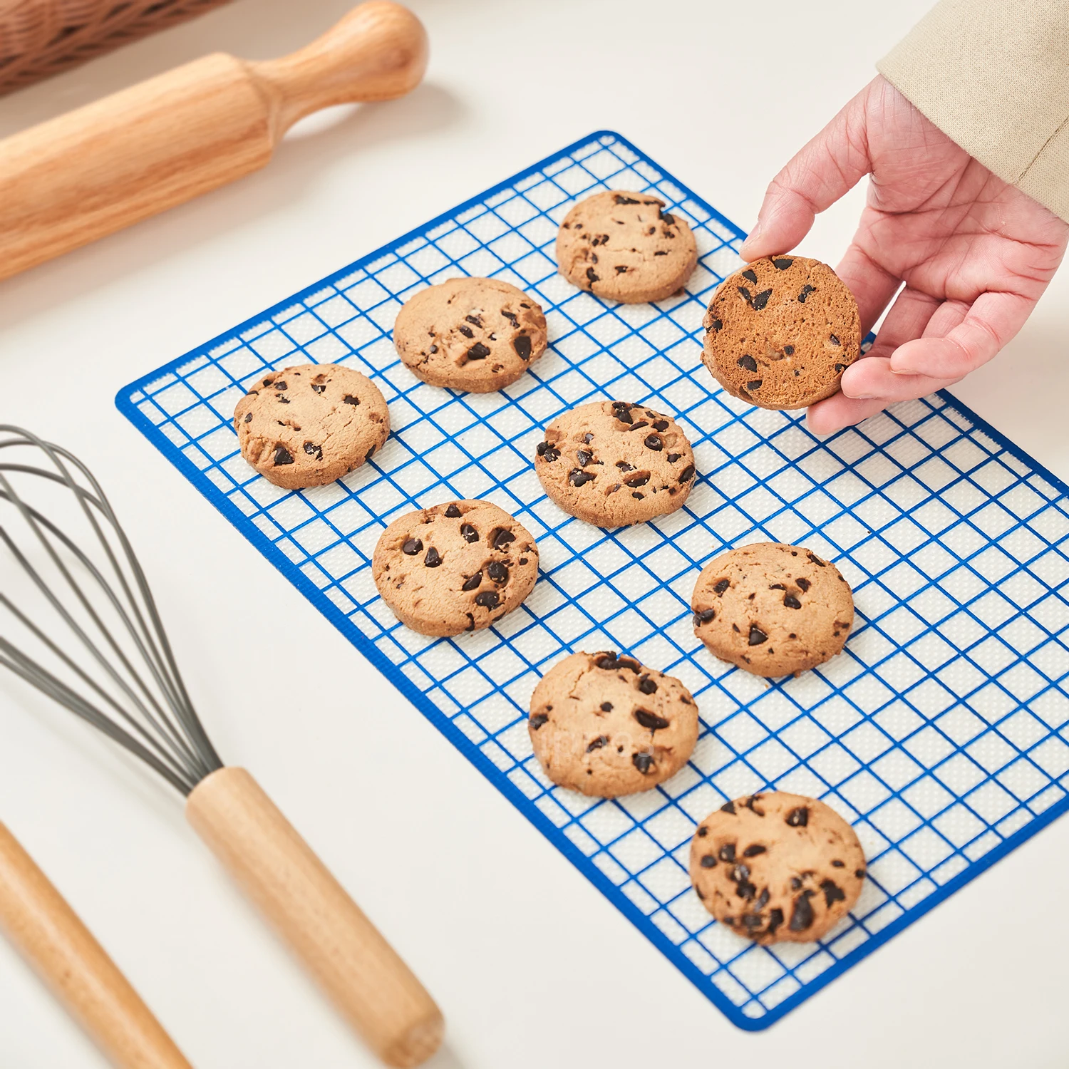 Silikon-Backmatten für den Ofen, 20,3 x 30,5 cm, wiederverwendbar, antihaftbeschichtet, hitzebeständig, Backvorlagen mit Karomuster, für Kekse Image