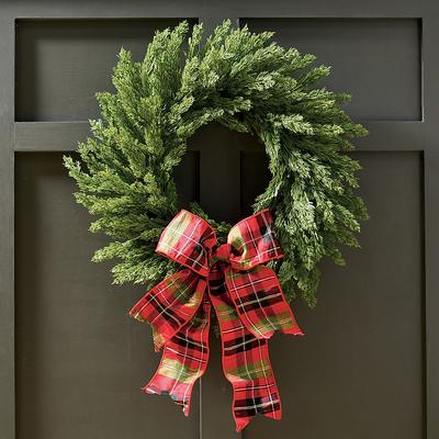 Christmas Caroline Wreath With Bow - Grandin Road