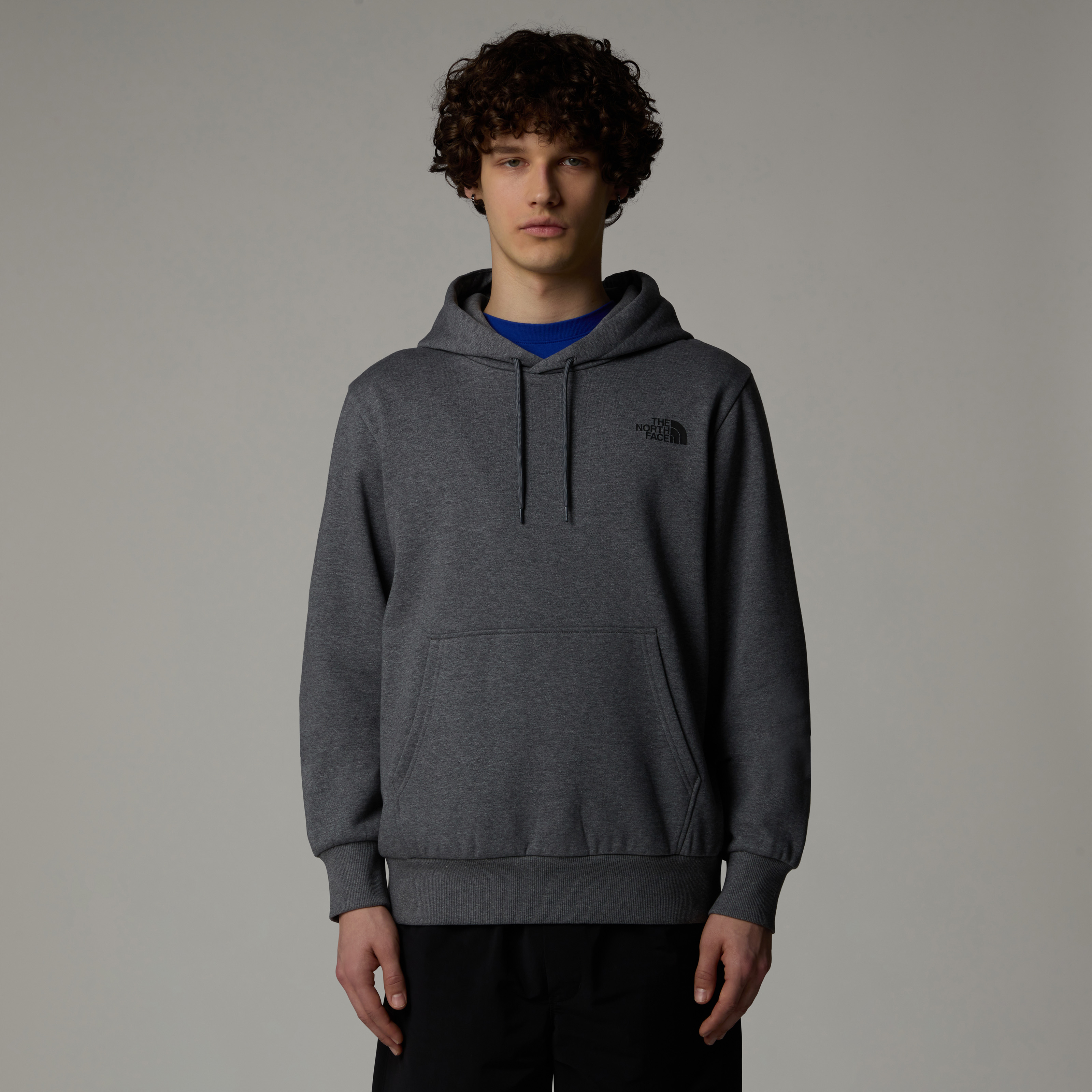 Kapuzensweatshirt THE NORTH FACE "M SIMPLE DOME REGULAR HOODIE", Herren, Gr. XXL, grau (tnf medium grau heather), Sweatware, Obermaterial: 74% Baumwolle, 26% Polyester, bedruckt, unifarben, Rippbündchen, Sweatshirts, mit Kängurutasche, mit Kapuze...