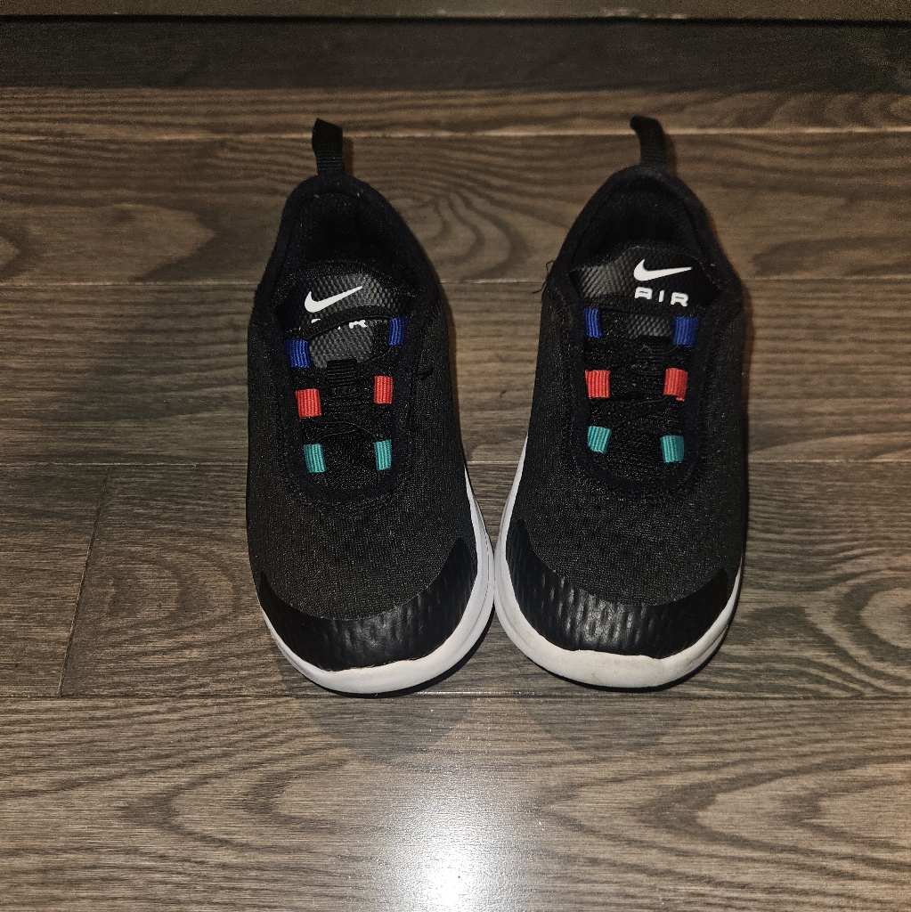 Nike Shoes | Toddler Nike Air Max Motion 2 Mc, Black/Multi, Size 8c | Color: Black/Red | Size: 8b