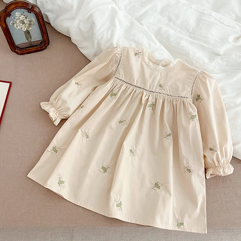 Herbst Prinzessin Kinder Kleid Neue Mädchen Kleid Kleines Mädchen Spitze Kragen Hohl Kleid Baumwolle Baby Sticken Prinzessin Kleid Korea Stil Image
