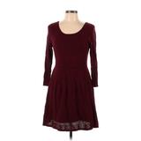 American Eagle Outfitters Casual Dress - Sweater Dress Crew Neck 3/4 Sleeve: Burgundy Dresses - Women's Size Large