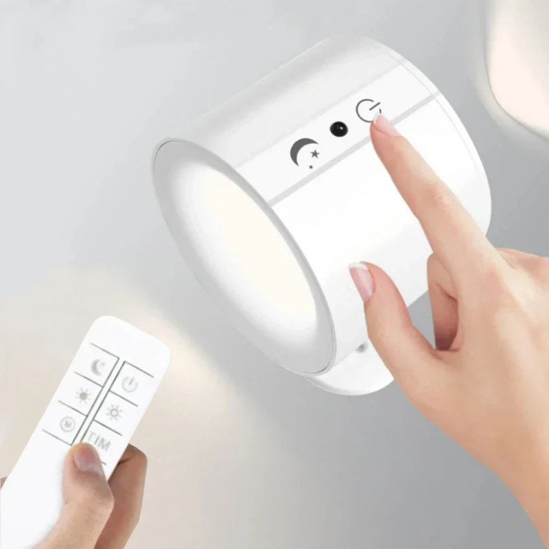 LED-Wandleuchte, wiederaufladbar, Touch-Wandleuchte mit doppeltem Kopf, 360° ° Rotation kabelloser Fernbedienungs-LED-Strahler für die Schlafzimmerbeleuchtung
