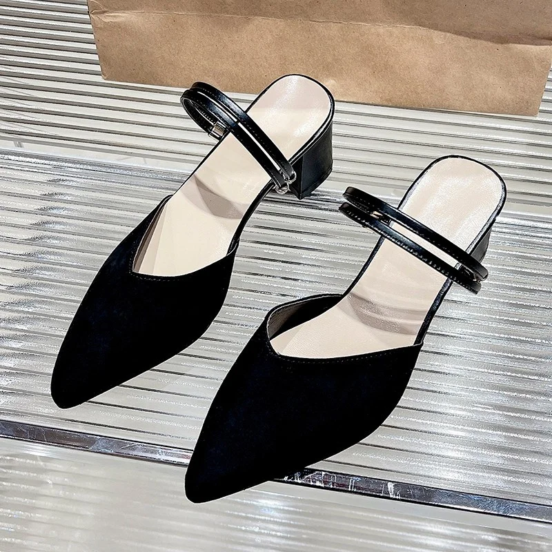 2026 Neuer Sommerstil Modische Bequeme Vielseitige und Elegante Lässige Wildleder-Zehensteg-Slipper mit Dickem Absatz Damenschuhe