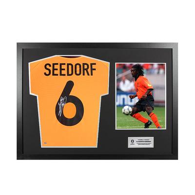 UEFA 2024 Von Clarence Seedorf signiertes und als Held gerahmtes niederländisches Heimtrikot 2000 Image