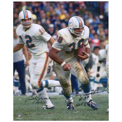 Signiertes 16 x 20 Zoll großes Hand-Off-Foto von Bob Griese und Larry Csonka von den Miami Dolphins mit Hall of Fame-Inschriften Image