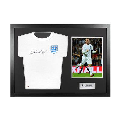 UEFA 2024 – Von Wayne Rooney signiertes und gerahmtes England-T-Shirt Image