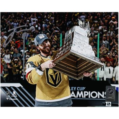 Jonathan Marchessault Vegas Golden Knights signiertes Stanley Cup-Siegerfoto 2023, 20,3 x 25,4 cm, Raising Conn Smythe Image