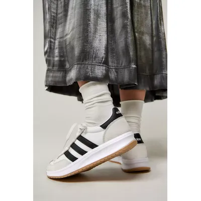 adidas White Run 72 Trainers - White Shoe UK 5 at Urban Outfitters