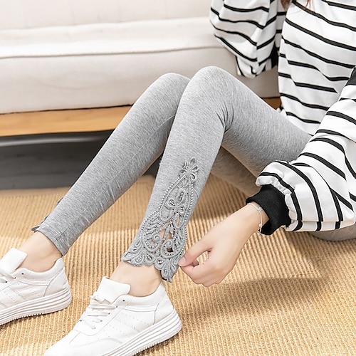Damen Leggings Capri-Shorts Gemütliche Leggings Mode Küsten-Oma-Stil Wadenlang Einfarbig Spitze Komfort Dehnbar Alltagstauglich Schwarz Weiß Grau Image