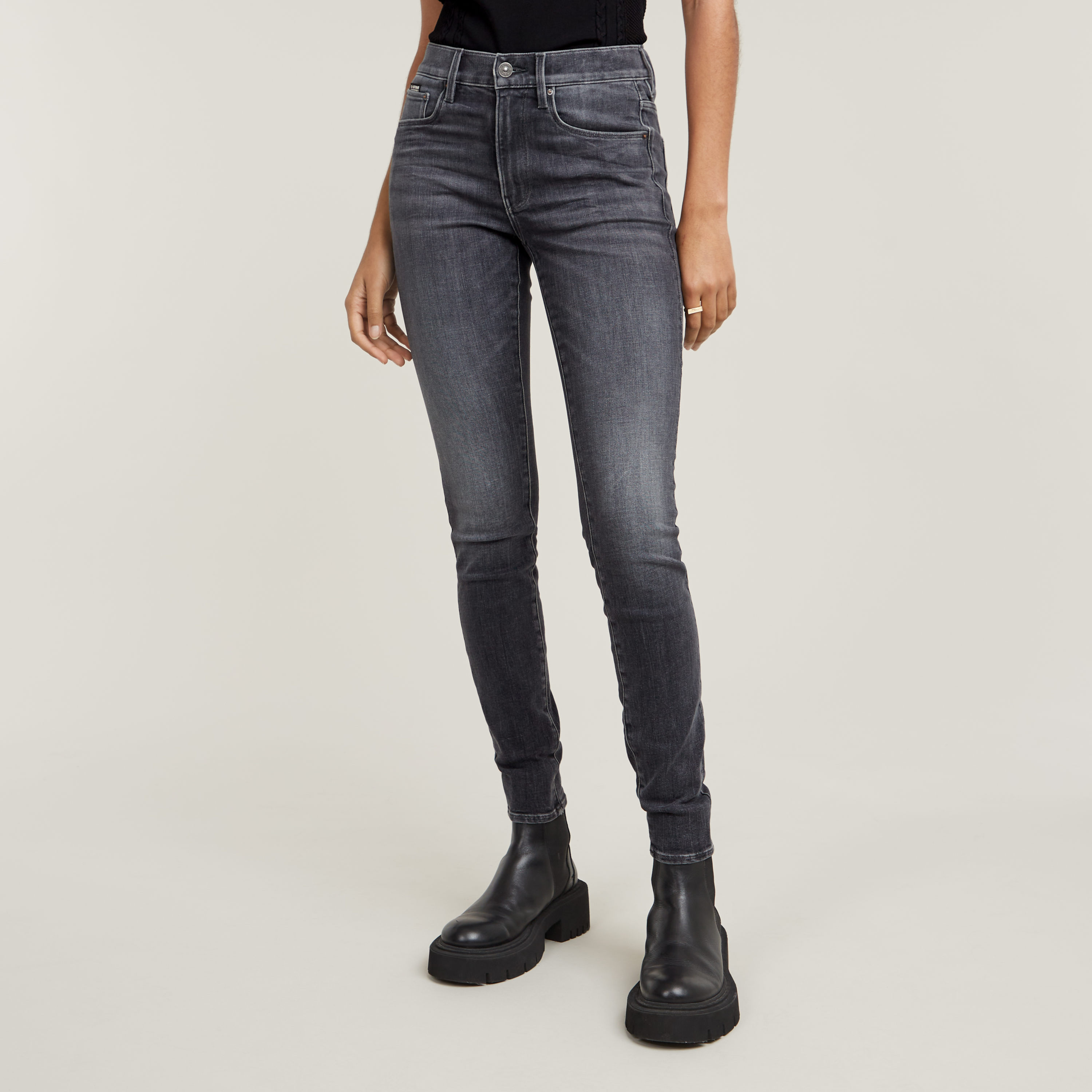 Skinny-fit-Jeans G-STAR "3301", Damen, Gr. 26, Länge 30, schwarz (faded schwarz magnet), Denim/Jeans, Obermaterial: 91% Baumwolle, 7% Elastomultiester, 2% Elasthan, skinny fit normal, Jeans, mit Stretch