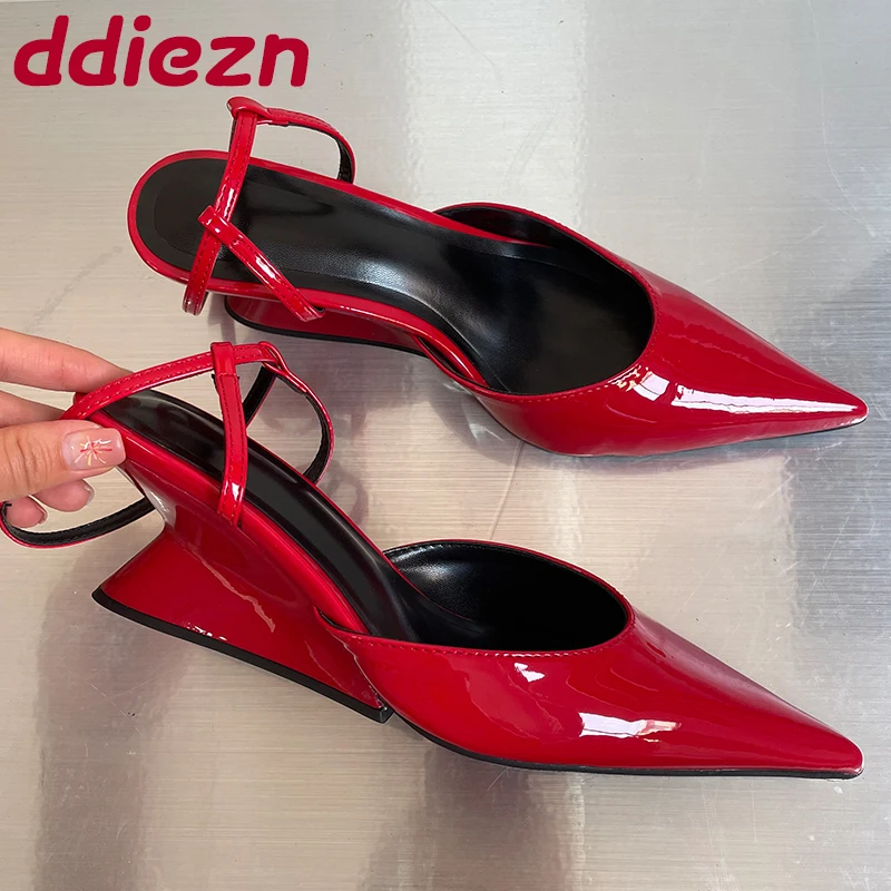 Mode Spitz Damen Medium Heels Schuhe Mit Knöchel Schnalle Weibliche Keile Heels Schuhe Für Frau 2025, Rote Schuhe Große Größe
