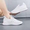 Damen-Trainer, lässige Mesh-Turnschuhe, weiß, schwarz, flache Damenschuhe, leichte, weiche Turnschuhe, atmungsaktive Schuhe, Korbschuhe, Größe 65